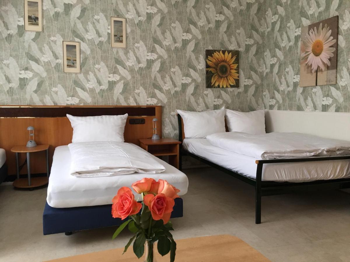 Gaestezimmer Siminciuc Hotel Aachen Eksteriør billede