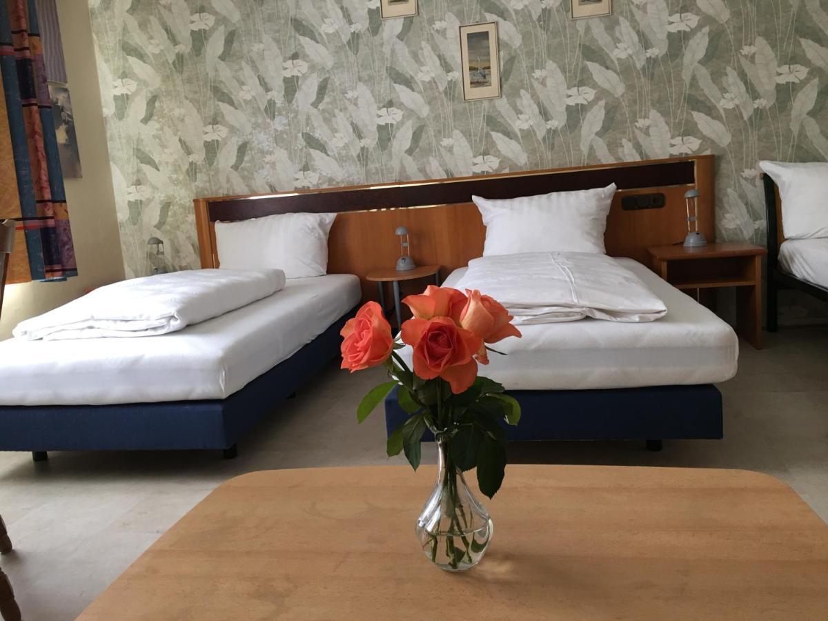 Gaestezimmer Siminciuc Hotel Aachen Eksteriør billede